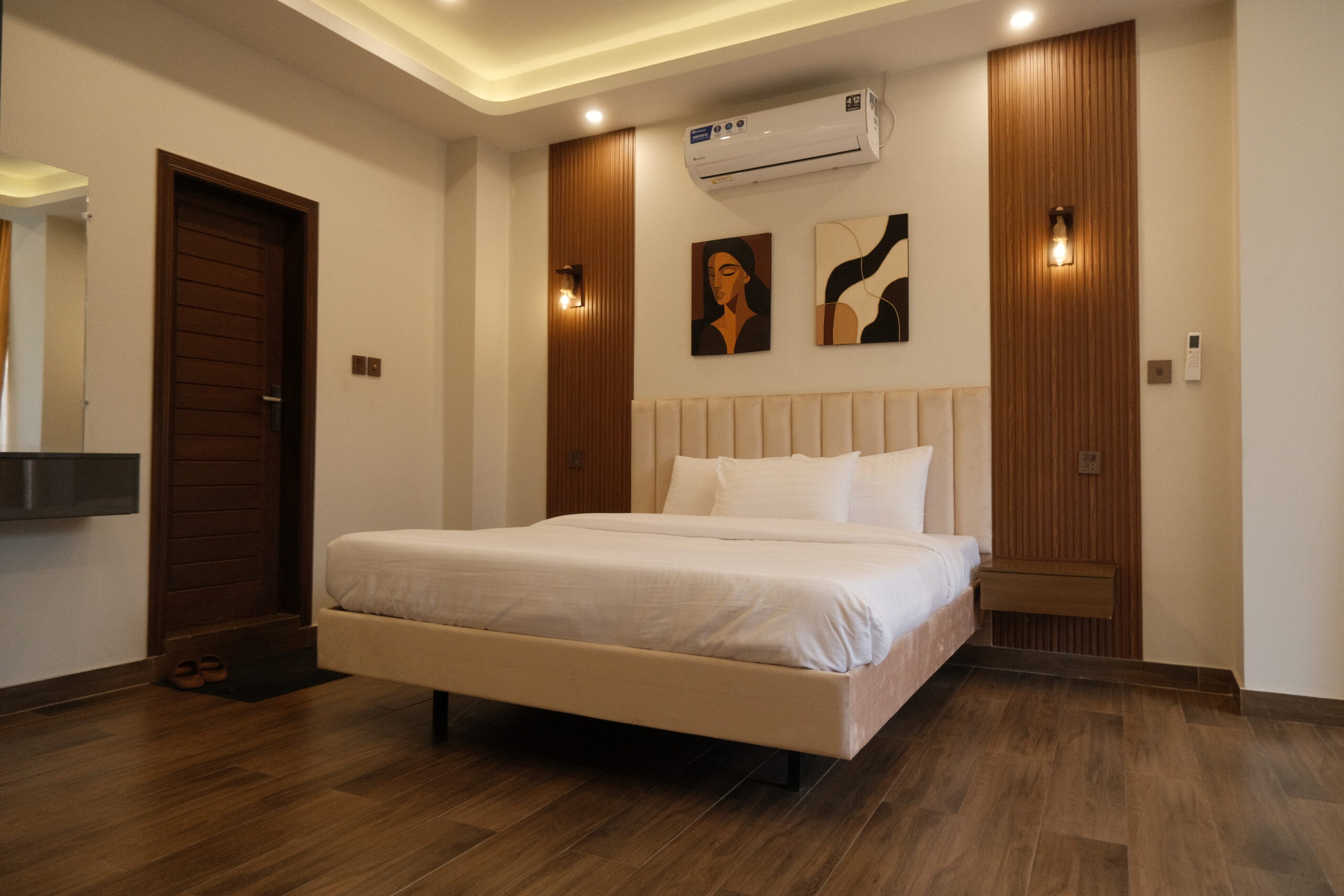 810 — Kargil Luxe